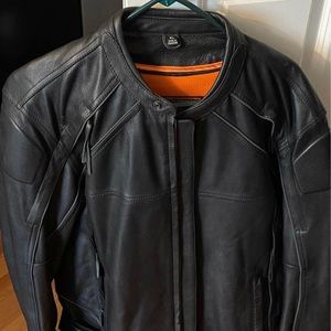 First Classics Mens Leather Jacket. Size XL.